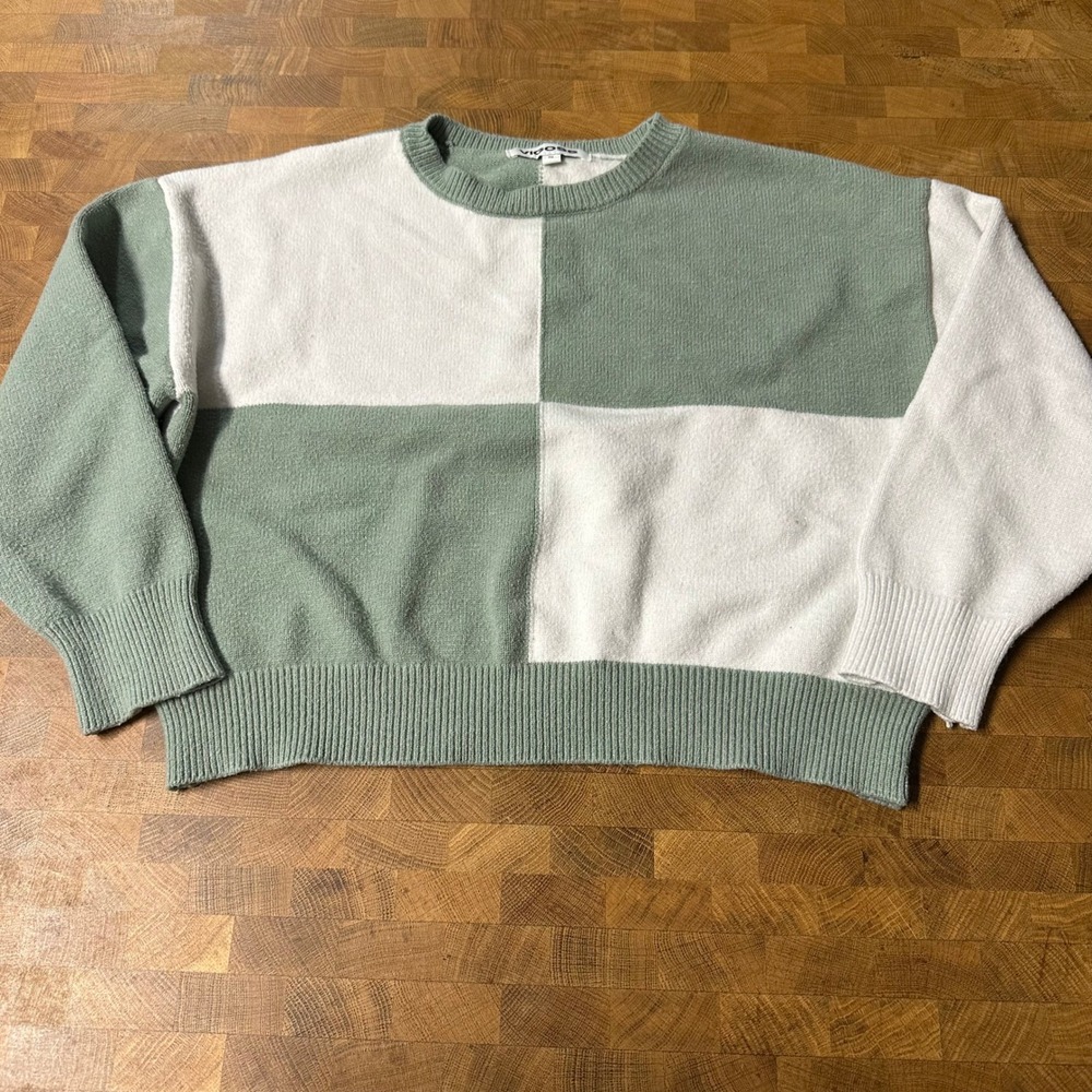 Vigoss Womens Sage Green Cream Colorblock Knit Sweater Small Relaxed